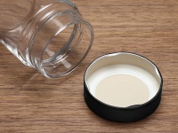 ガラス瓶 72個セット 黒い蓋 約200ml tiny-