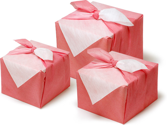 [左] 66角（重箱5.5寸２段）　[奥] 90角（おせち重箱７寸３段）　[右手前] 75角（おせち重箱6.5寸２段）に使用