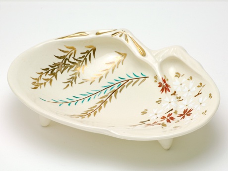 寄せ蛤金彩柳に桜（松斎）