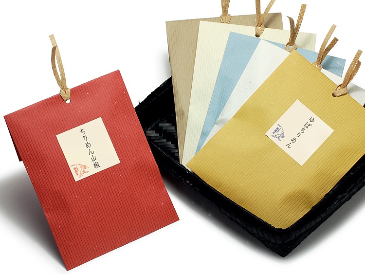 新利休平袋を使用したラッピングイメージ